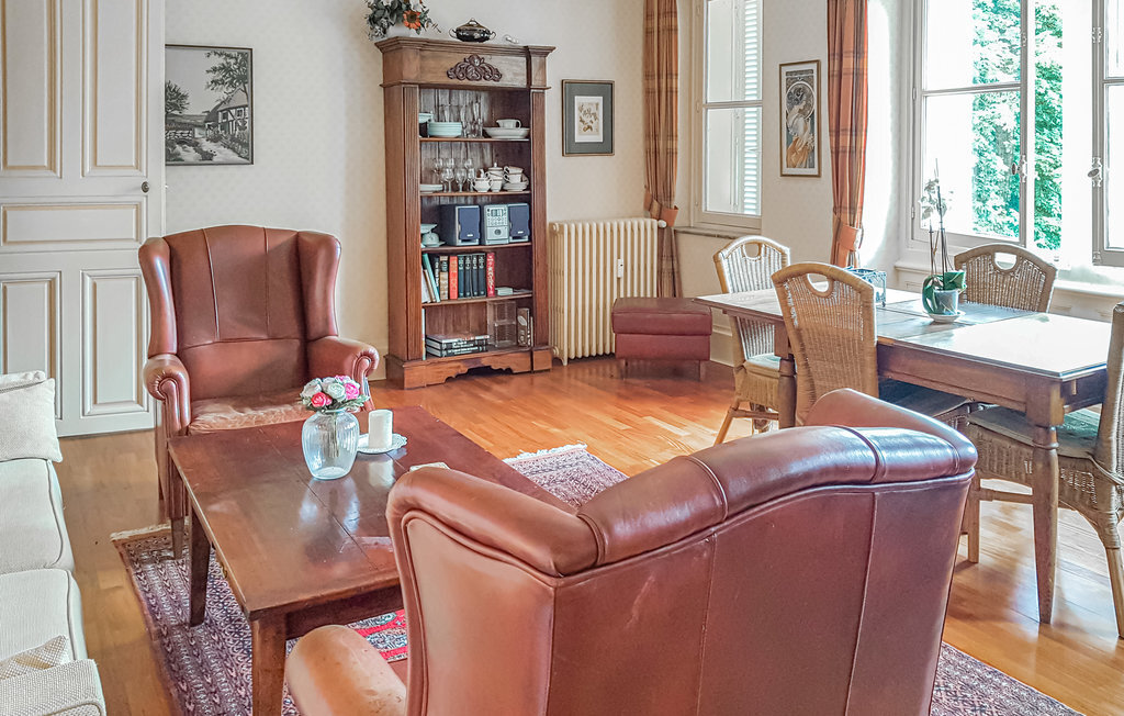 Appartement dans château avec piscine à Ocquerre - Photo 5