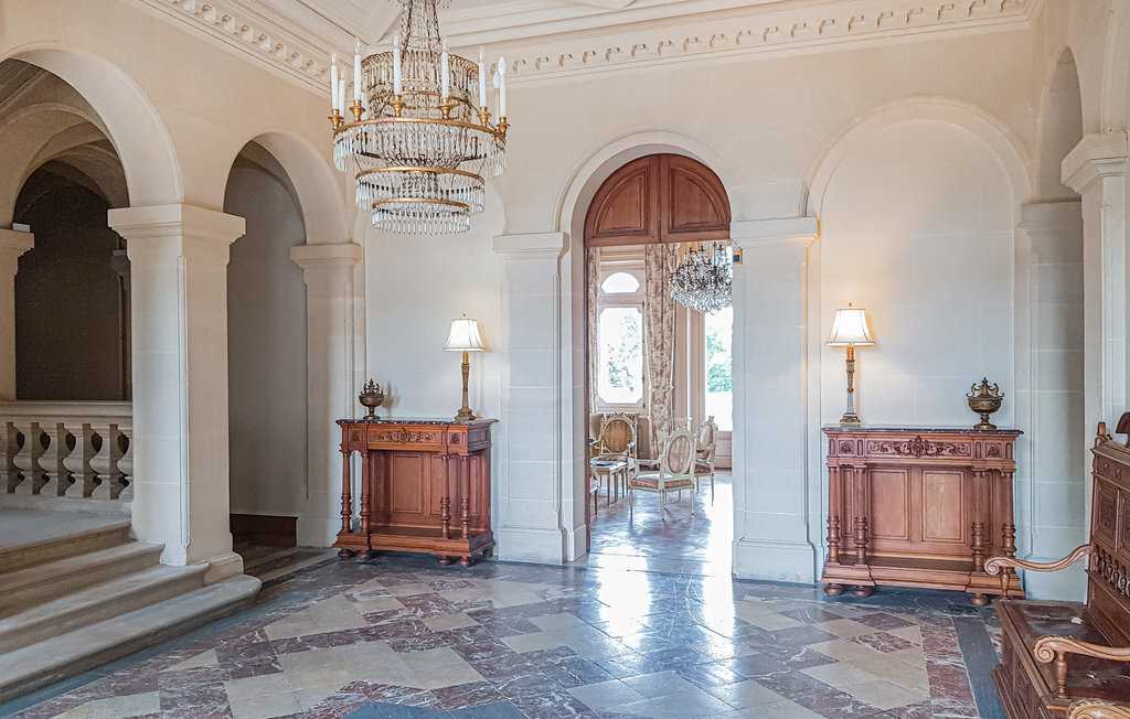 Appartement dans château avec piscine à Ocquerre - Photo 12