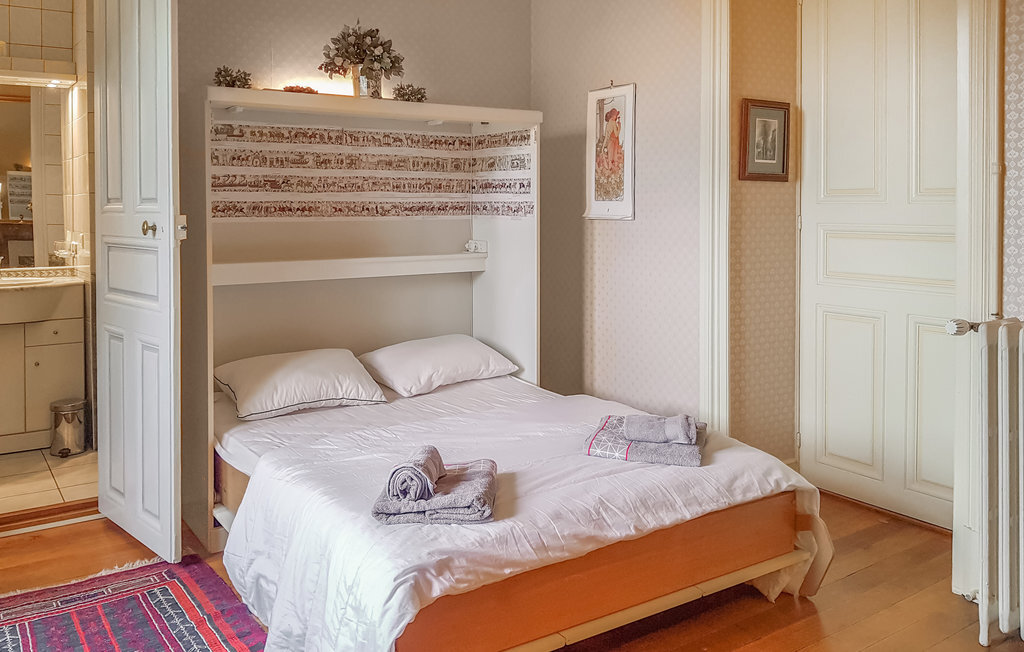 Appartement dans château avec piscine à Ocquerre - Photo 17