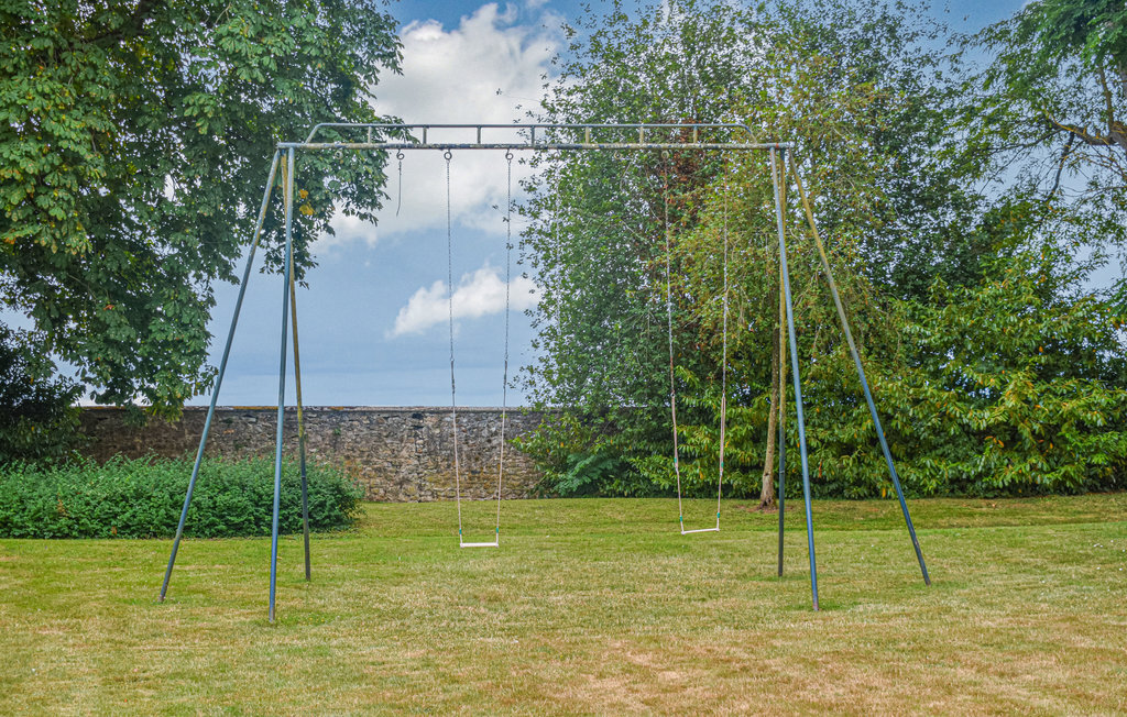 Appartement dans château avec piscine à Ocquerre - Photo 22
