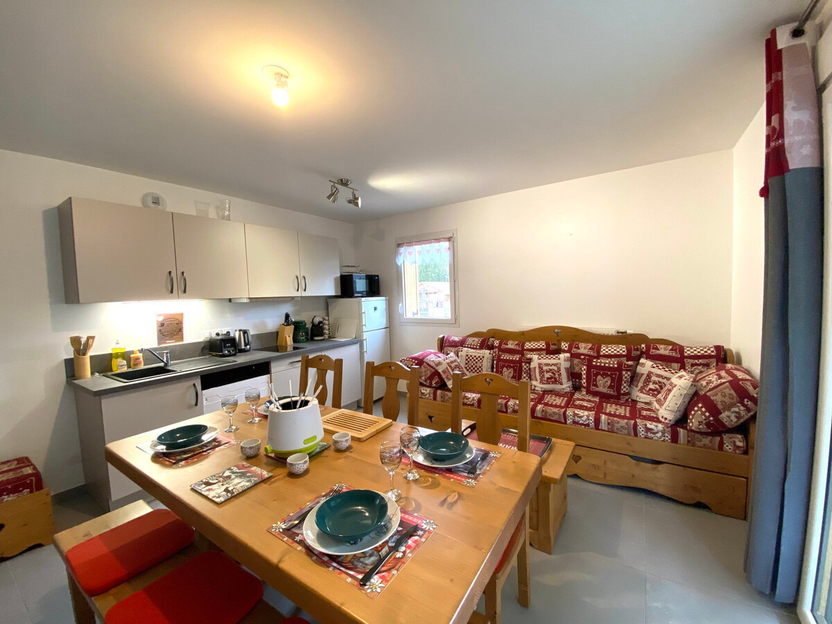 Appartement neuf 46m² avec balcon et navette ski - Photo 2