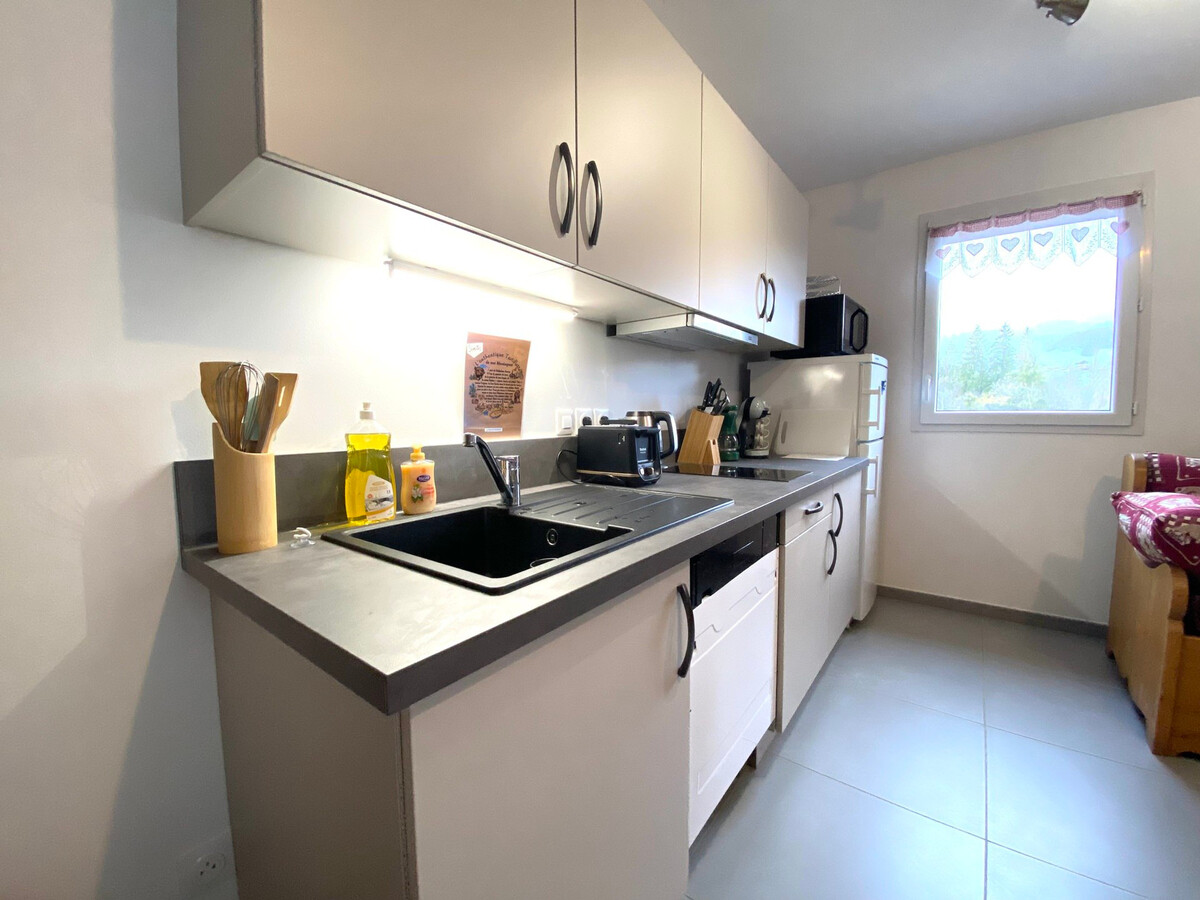 Appartement neuf 46m² avec balcon et navette ski - Photo 5