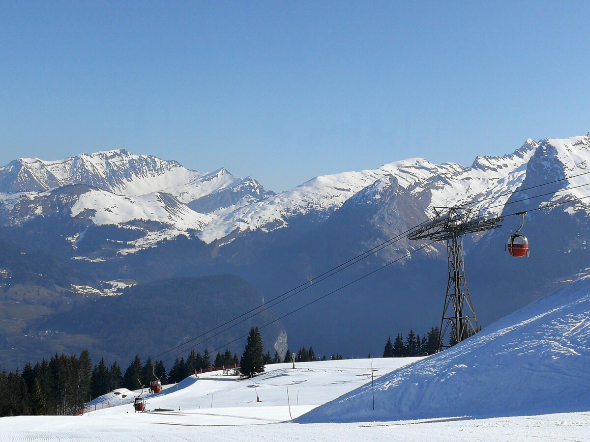 Appartement neuf 46m² avec balcon et navette ski - Photo 15