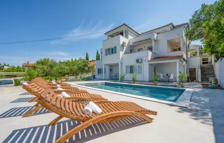 Location appartement à Murter