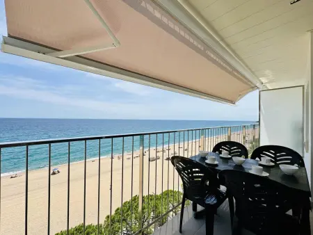 Appartement en Bord de Mer avec Balcon à Platja d'Aro, Costa Brava - Photo 6