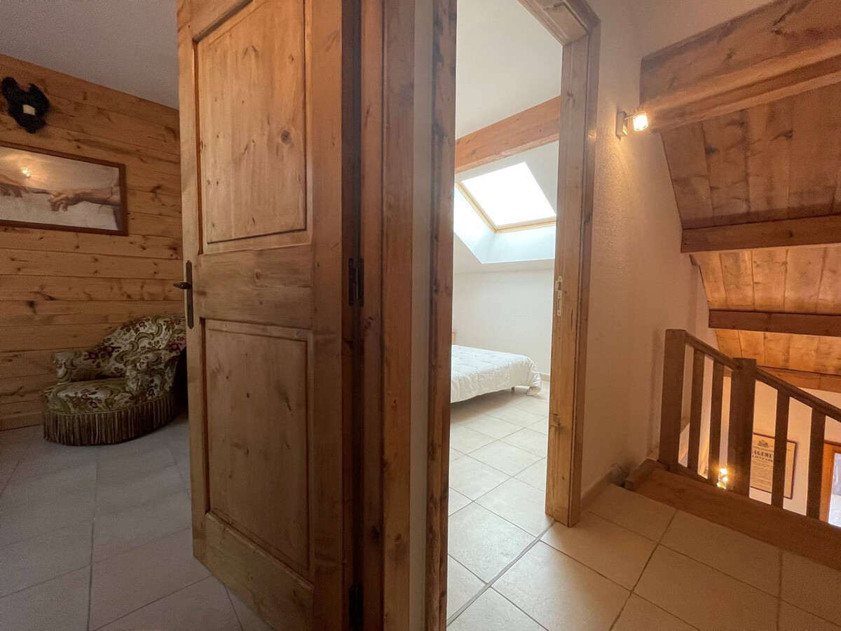 Duplex 74m² vue panoramique montagne - Briançon - Photo 9