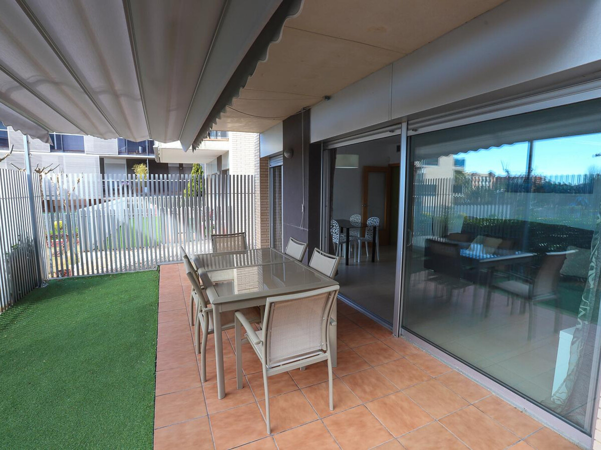 Appartement 2 chambres Salou, terrasse avec hamacs et piscine - Photo 3