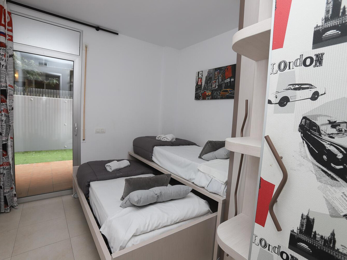 Appartement 2 chambres Salou, terrasse avec hamacs et piscine - Photo 14