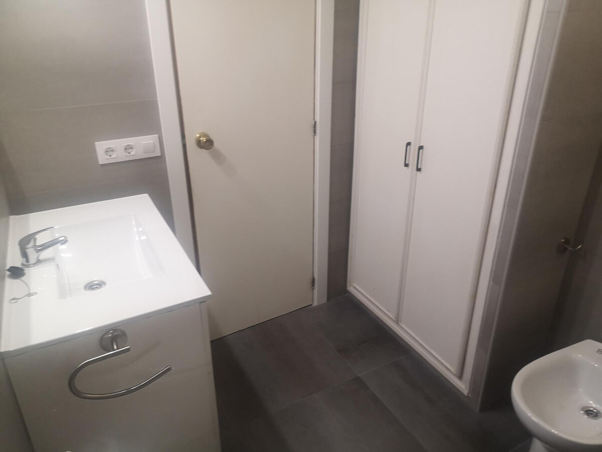 Appartement face à la plage avec terrasse à Salou - Photo 17