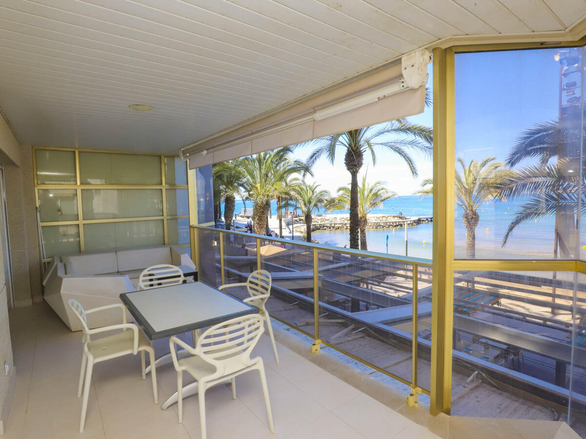 Appartement 2 chambres en bord de mer à Salou, terrasse vue mer - Photo 3