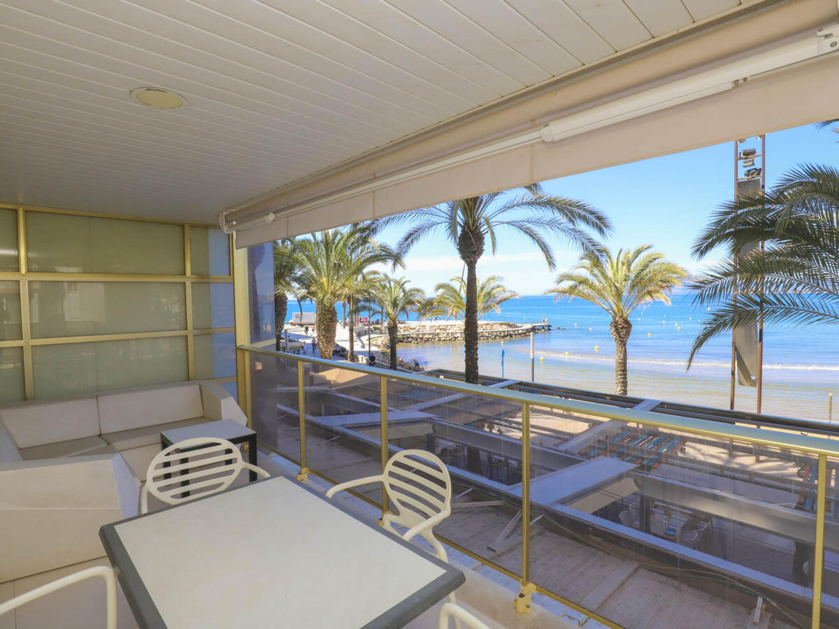 Appartement 2 chambres en bord de mer à Salou, terrasse vue mer - Photo 4