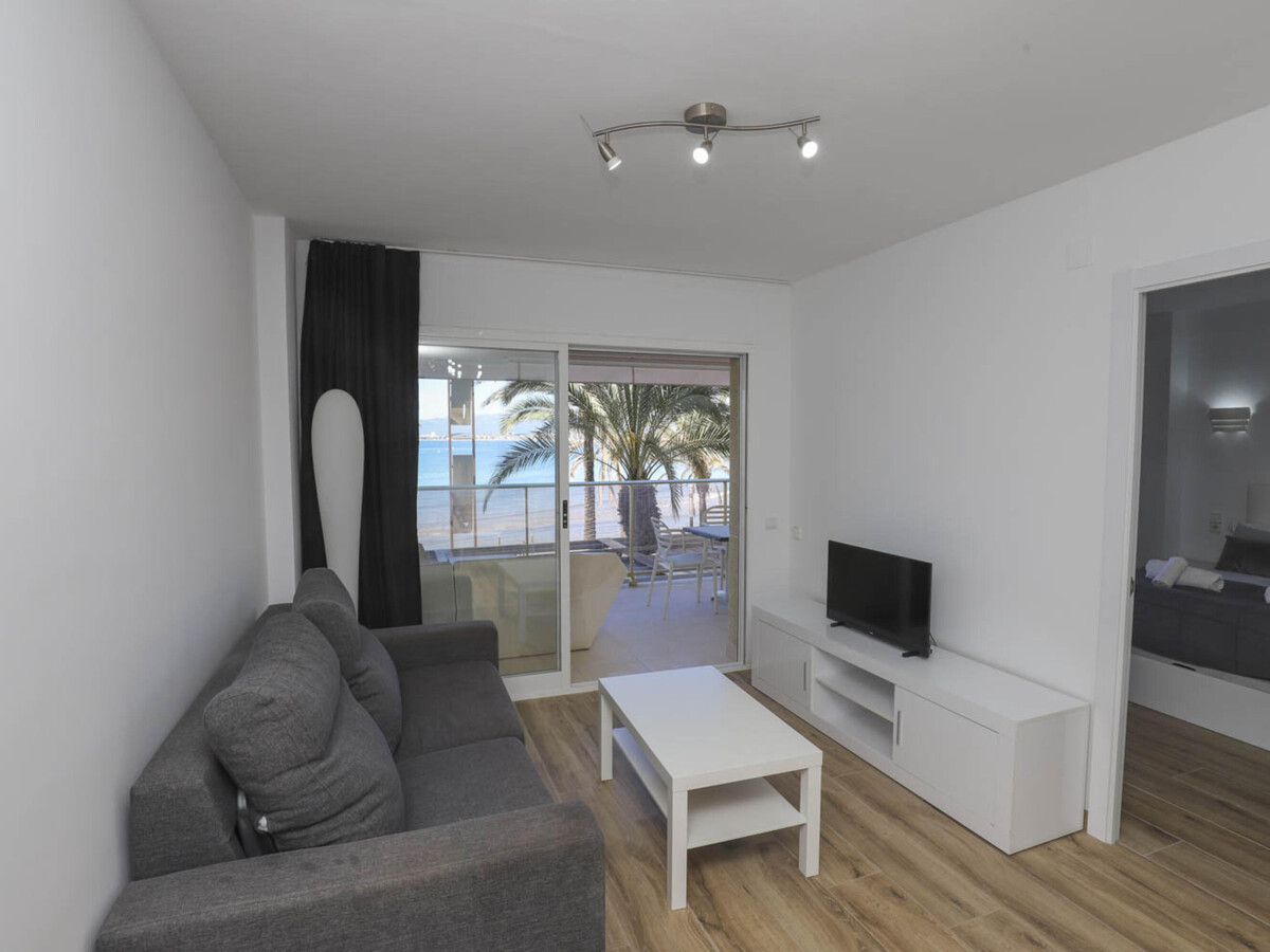 Appartement 2 chambres en bord de mer à Salou, terrasse vue mer - Photo 8