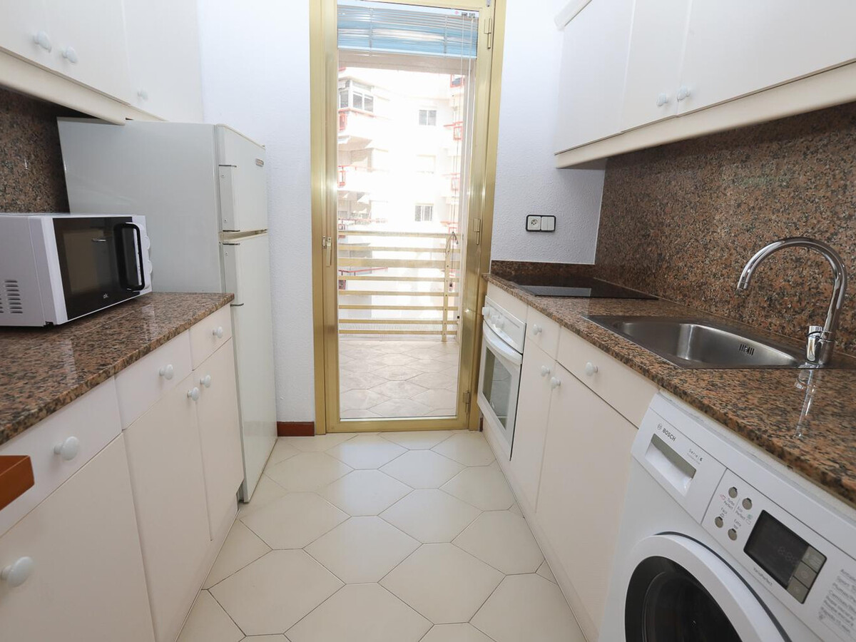 Appartement face à la plage avec grande terrasse à Salou - Photo 8
