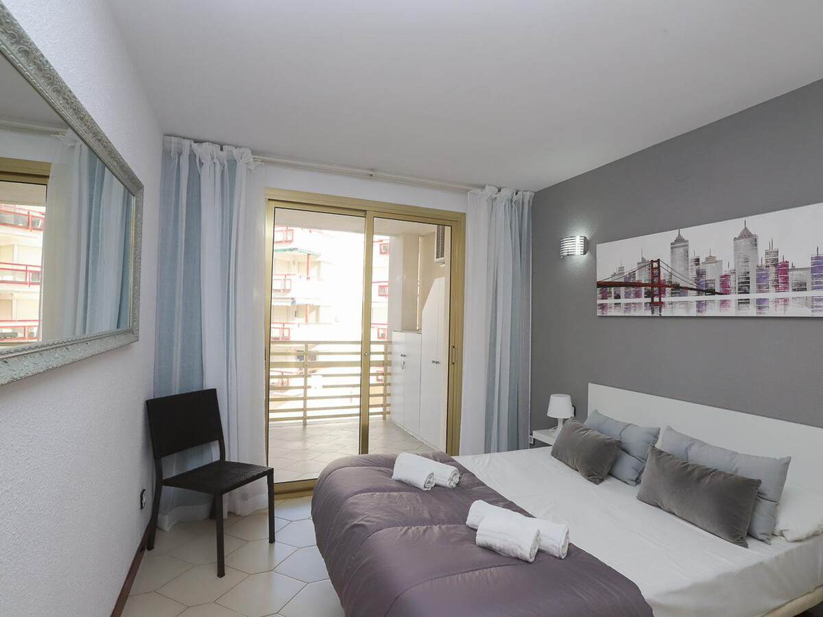 Appartement face à la plage avec grande terrasse à Salou - Photo 11