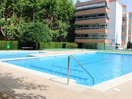 Location appartement à Salou, Studio Moderne avec Terrasse, Piscine et Climatisation - Proche Plage et Centre de Salou