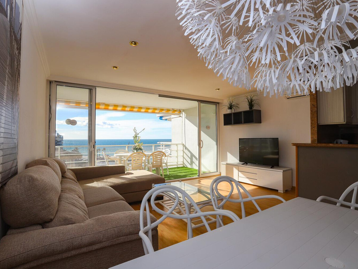 Duplex face à la plage à Salou, 3 chambres & terrasse - Photo 3
