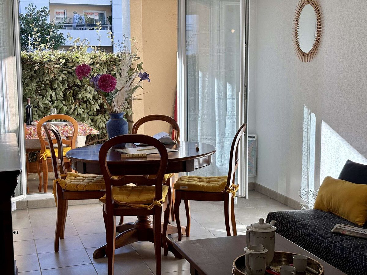 Appartement 43m² terrasse, piscine et parking à Roquebrune-sur-Argens - Photo 4