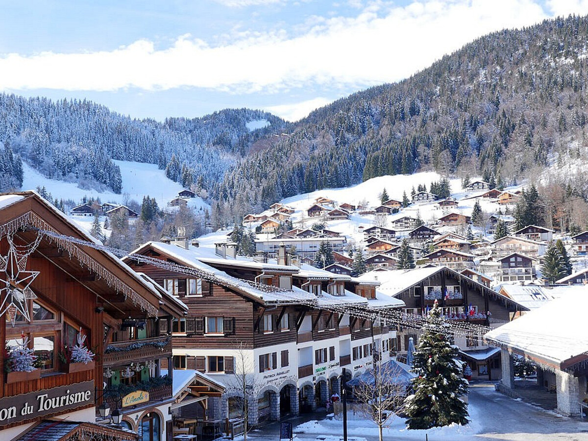 T2 34m² balcon vue montagne à La Clusaz - Photo 8