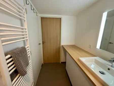 Appart 56m² face mer, piscine chauffée et accès direct plage : photo 10