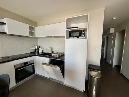 Appart 56m² face mer, piscine chauffée et accès direct plage : photo 14