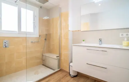 Appartement 2 chambres avec terrasse couverte à Málaga, près du centre : photo 13