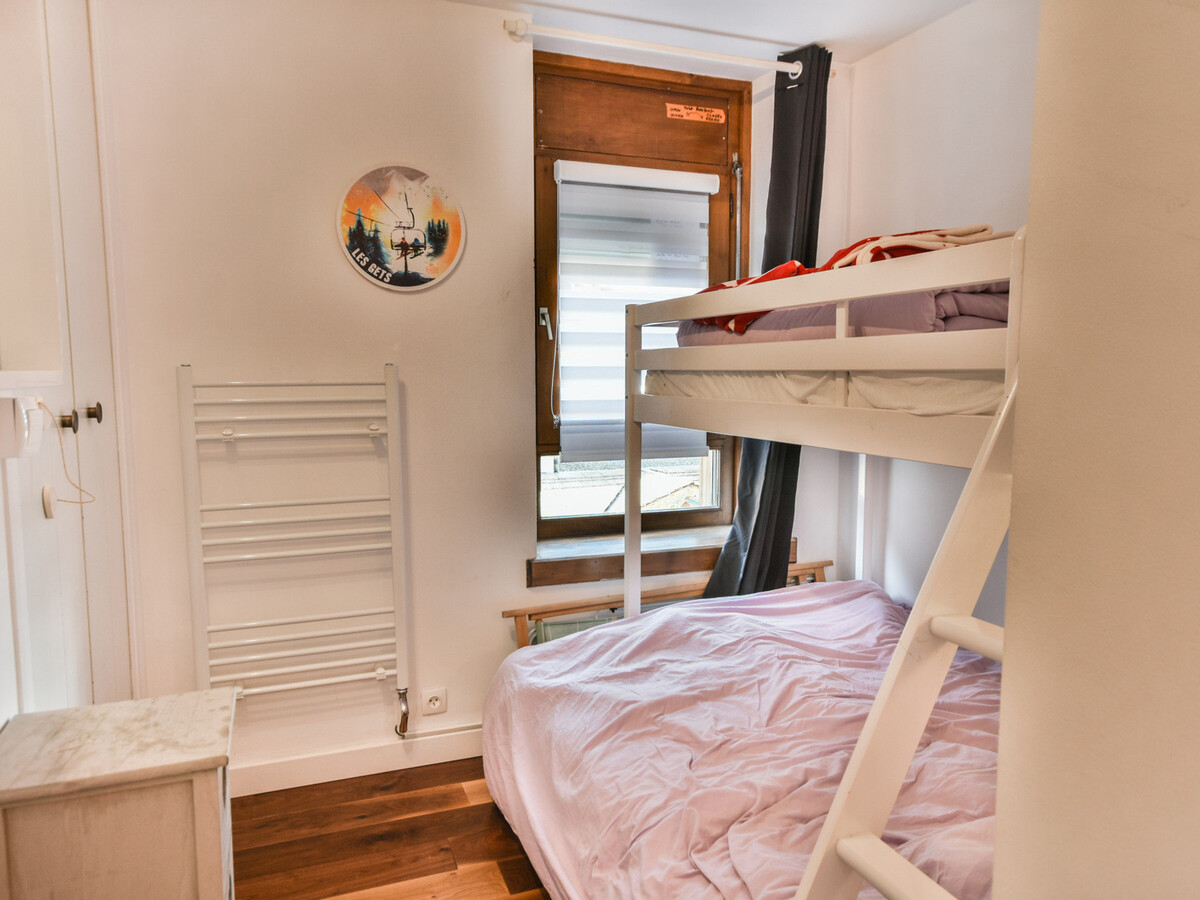 Studio cabine rénové 28m² centre Les Gets, balcon - Photo 7