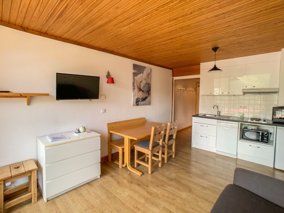 Studio cabine 29m² avec balcon face au front de neige - Photo 4