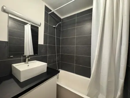 Appartement spacieux, accès direct aux pistes, balcon, accepte animaux : photo 7