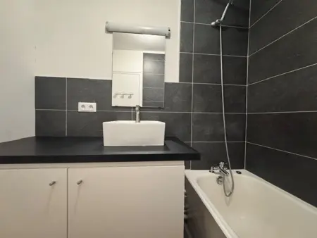 Appartement spacieux, accès direct aux pistes, balcon, accepte animaux : photo 8