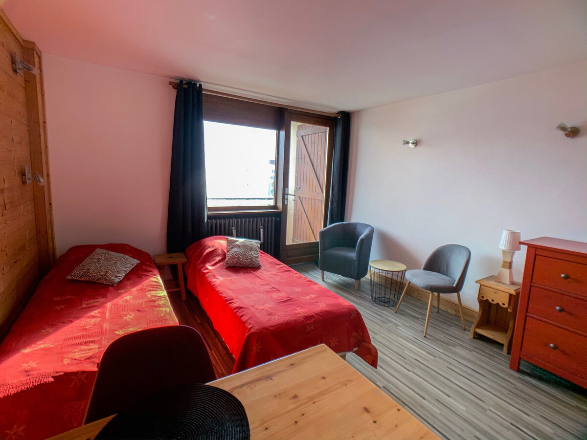 Studio 24m² rénové Tignes, balcon vue montagne - Photo 2