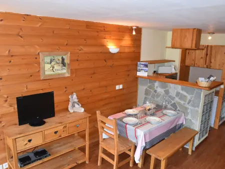 Location appartement à Montgenèvre, Studio avec Parking, Balcon Sud-Ouest et Équipements Complets