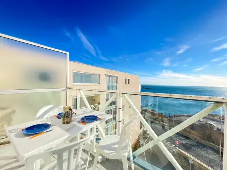 Appartement 2 pièces face à la mer avec piscine à Sète : photo 9