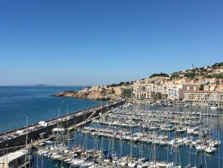 Appartement 2 pièces face à la mer avec piscine à Sète : photo 16