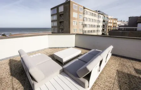 Appartement vue mer avec terrasse sur le toit à Ostende : photo 9
