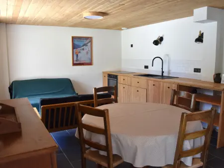 Location appartement à Pralognan la Vanoise, Rez-de-jardin ensoleillé, 3 pièces, proche centre et pistes, animaux acceptés