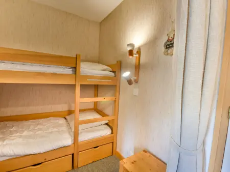 T2 duplex 5 pers aux Gets, balcon sud-est, parking : photo 10