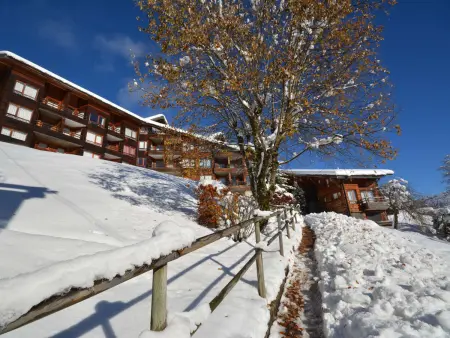T2 duplex 5 pers aux Gets, balcon sud-est, parking : photo 15