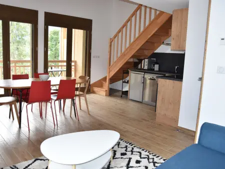 Location appartement à Pralognan la Vanoise, Appartement Neuf avec Balcon à 400m des Remontées Mécaniques - Capacité 5 Personnes