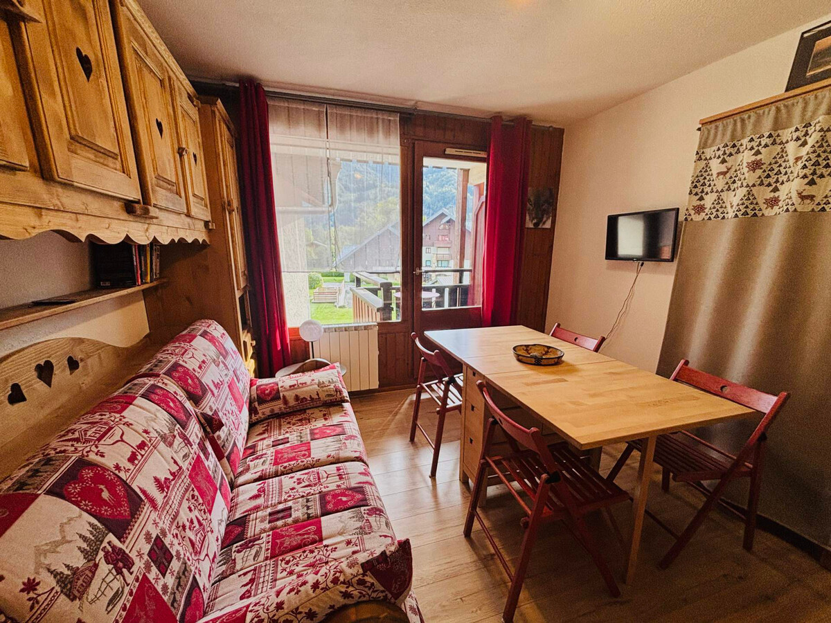 Studio Le Carlina, centre Samoëns, balcon sud et parking - Photo 4