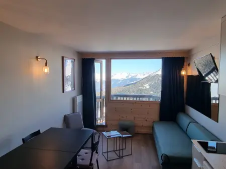 Location appartement à Plagne Aime 2000, Studio Cabine Rénové au Pied des Pistes, Animaux Admis, 4 Pers.