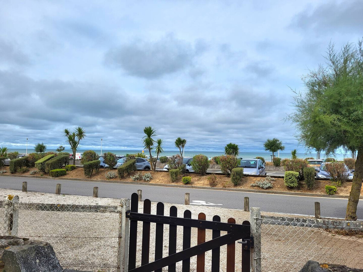 Studio cabine 4 pers face mer, balcon sud, parking - Photo 10