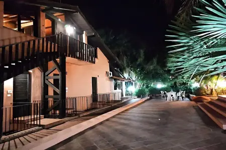 Location appartement à Sant'Irene torre Vecchia, Bel appartement א Vecchia avec piscine