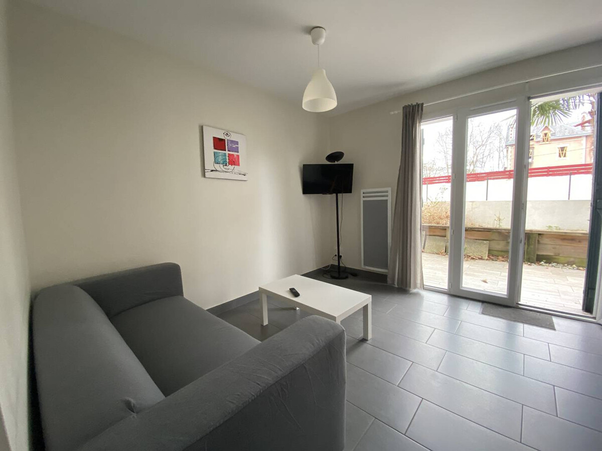 T1 bis avec terrasse et parking à Cambo-les-Bains - Photo 3