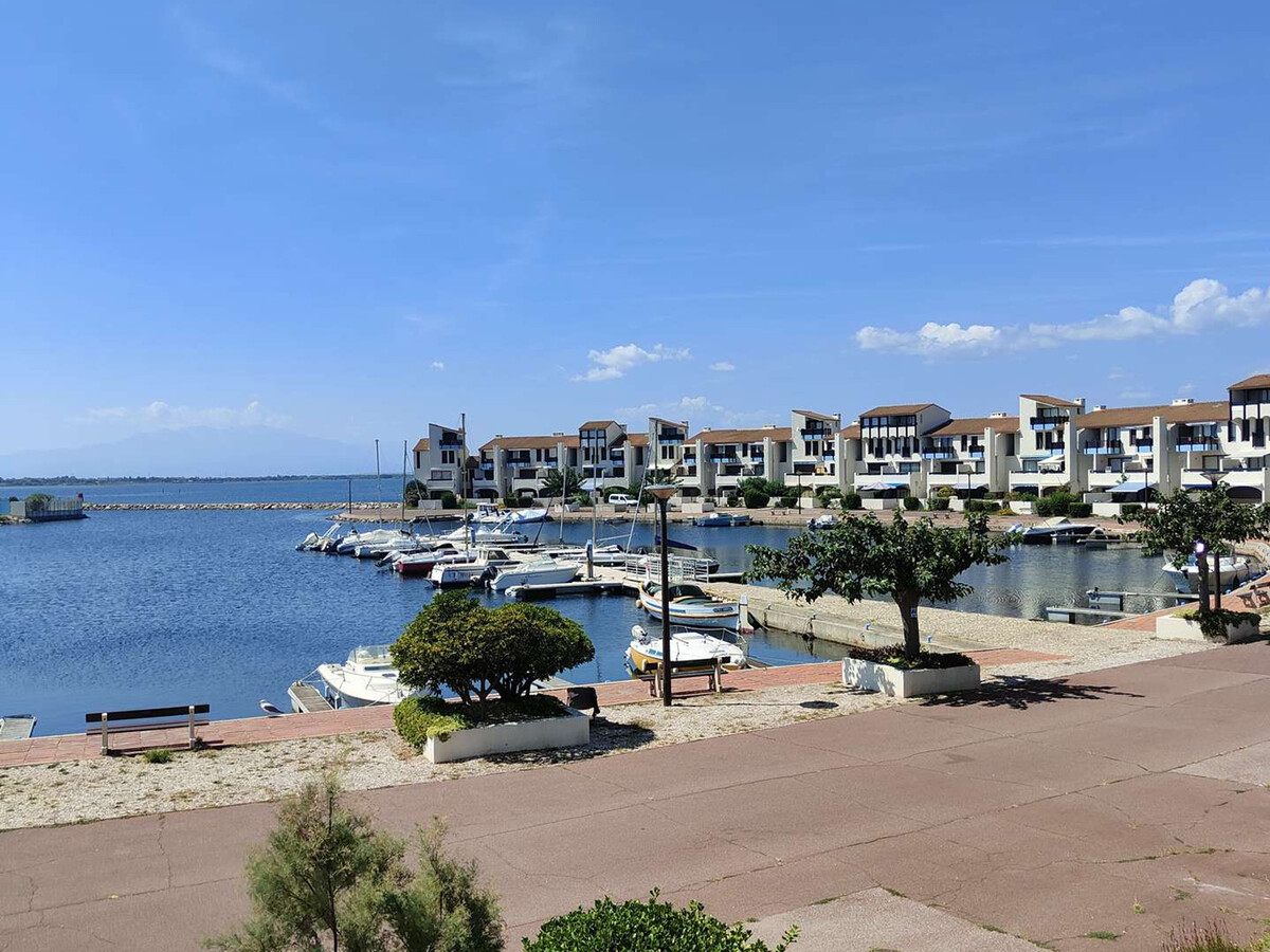 T3 balcon vue port, piscine 25m et sports - Photo 14
