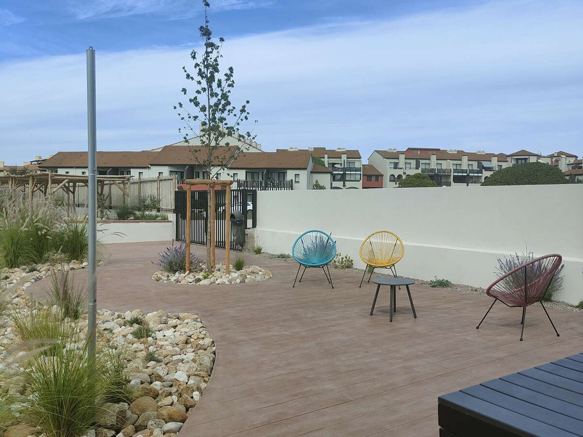 T3 balcon vue port, piscine 25m et sports - Photo 17