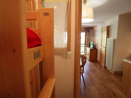 Appartement cosy T3 proche village et pistes pour 4 pers, équipé, casier à skis, ascenseur : photo 10