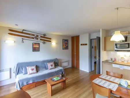 Location appartement à La Mongie, Studio cabine 4 pers avec terrasse, piscine couverte et salle de fitness, proche pistes et remontées