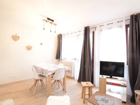 Location appartement à Les Carroz d'Arâches, Charme au centre dArâches : 2 pièces + coin montagne, 4/5 pers, proche pistes et commerces
