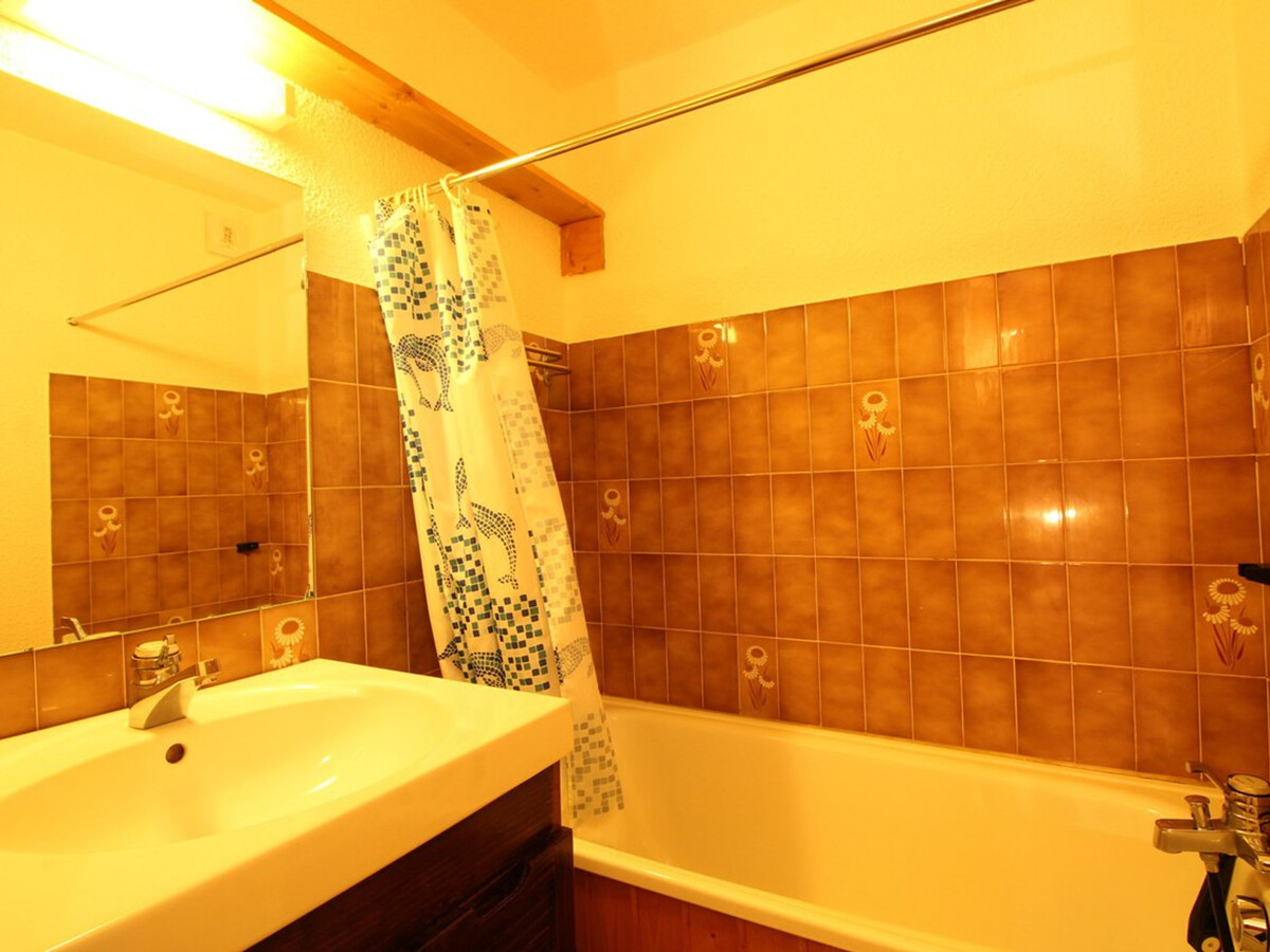Studio 25m² rénové 4 pers, balcon sud, 850m des pistes - Photo 3