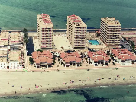 Location appartement à Carthagène, Appartement 2 chambres avec piscine et parking à 50m de la plage - La Manga